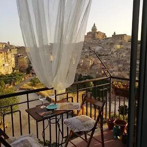 Apartment D'artista, Piazza Armerina